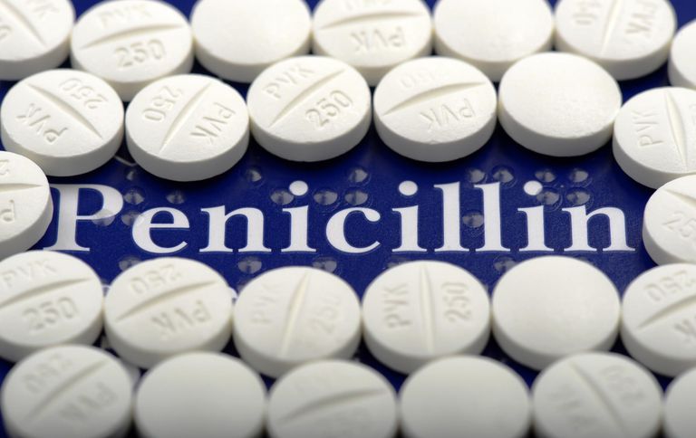 pret penicilīnu, alerģija pret, alerģija pret penicilīnu, alerģiju penicilīnu, penicilīna alerģiju, alerģiskas reakcijas