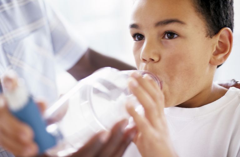 astmas lēkmes, pārtikas alerģija, alerģiju Astma, Astma saistīta, astmas simptomi