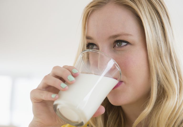 tauku saturu, piena piens, piesātināto tauku, alerģija pret