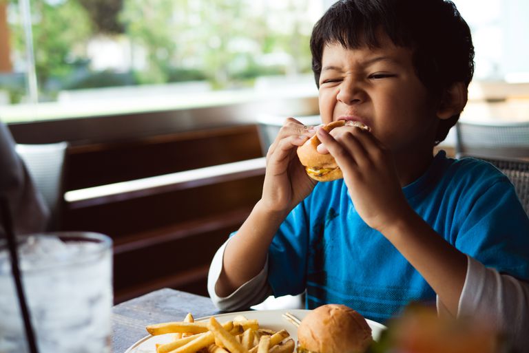 ātrās ēdināšanas, bērnu pusaudžu, Amerikas Savienotajās, Amerikas Savienotajās Valstīs, bērni pusaudži, bērnu aptaukošanās