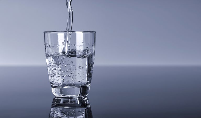 vairāk ūdens, glāzi ūdens, dzert vairāk, dzert vairāk ūdens, Jums nepieciešams